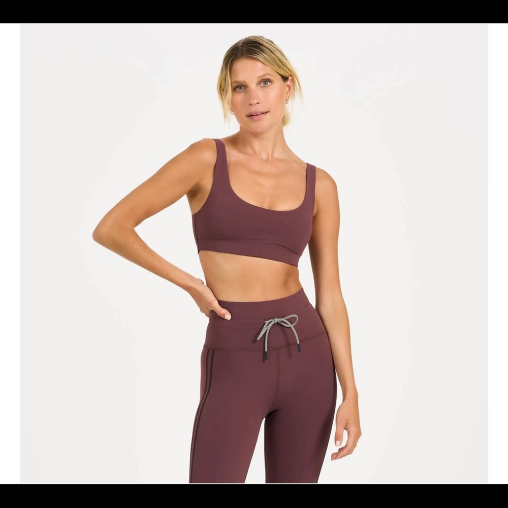 Vuori Daily Bra in Fig